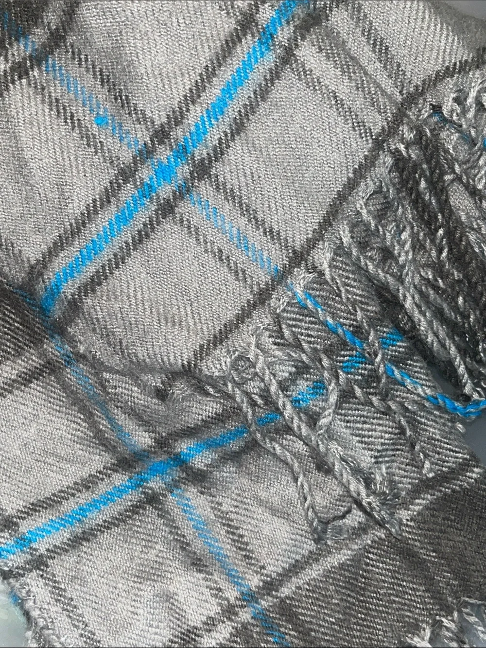 Gray Plaid Men's Scarf with Blue Accent S74